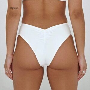 Chic White Bikini Set for Women
